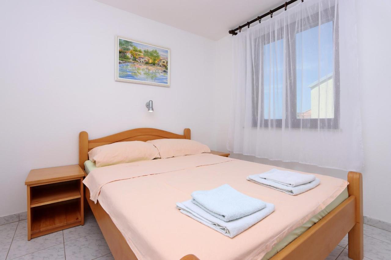 Apartments And Rooms With Parking Space Selce, Crikvenica - 2362 Exterior foto